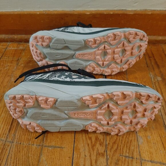 Trail Running Shoes - Picture 5 of 6